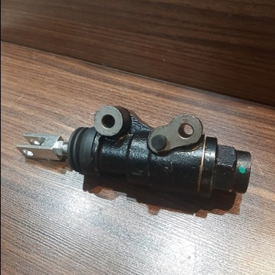 پمپ ترمز لیفتراک تویوتا به همراه شیش ترمز